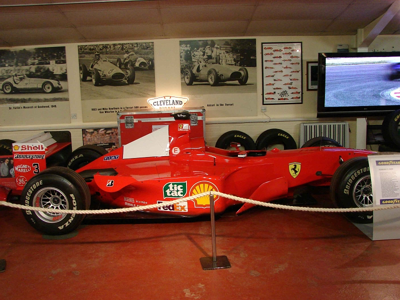 42-Ferrari Championne du monde en 2000 avec M.Shumacher